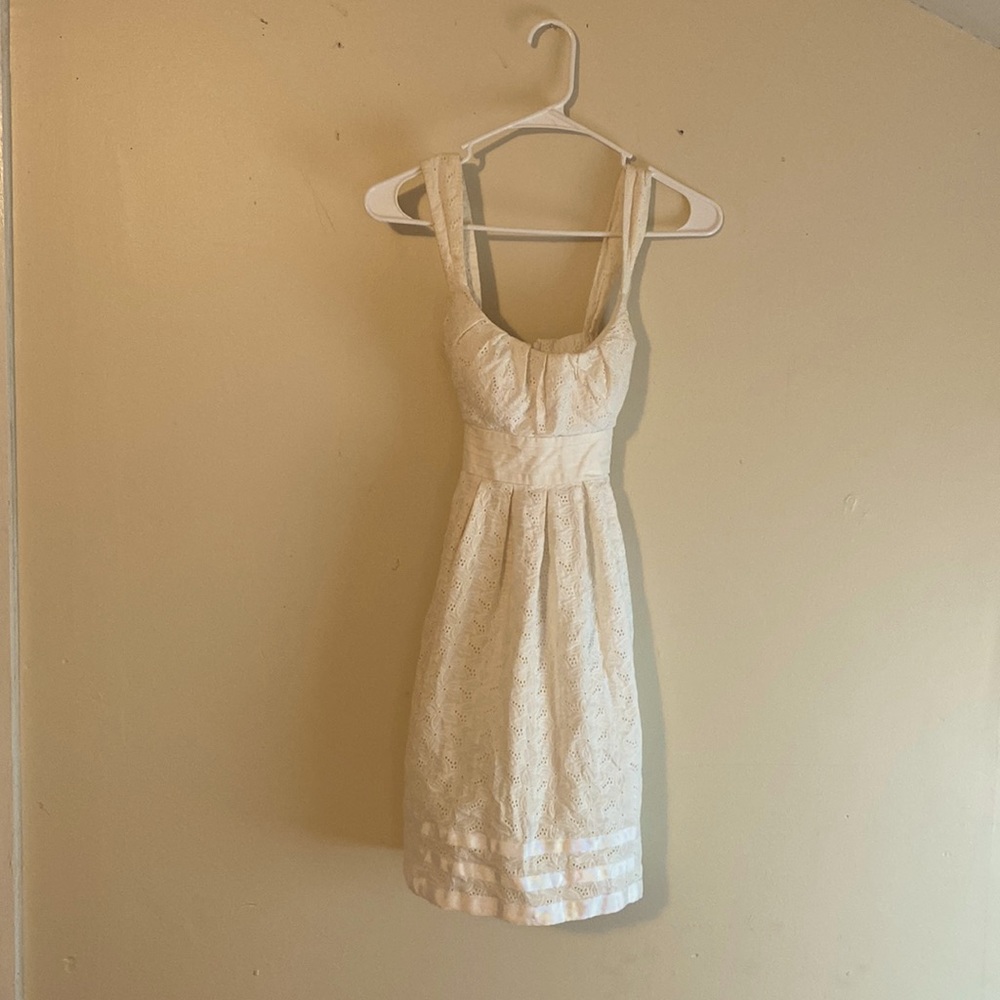 Size 3 off white dress.